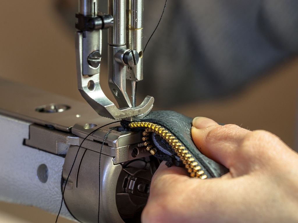 leather sewing machine
